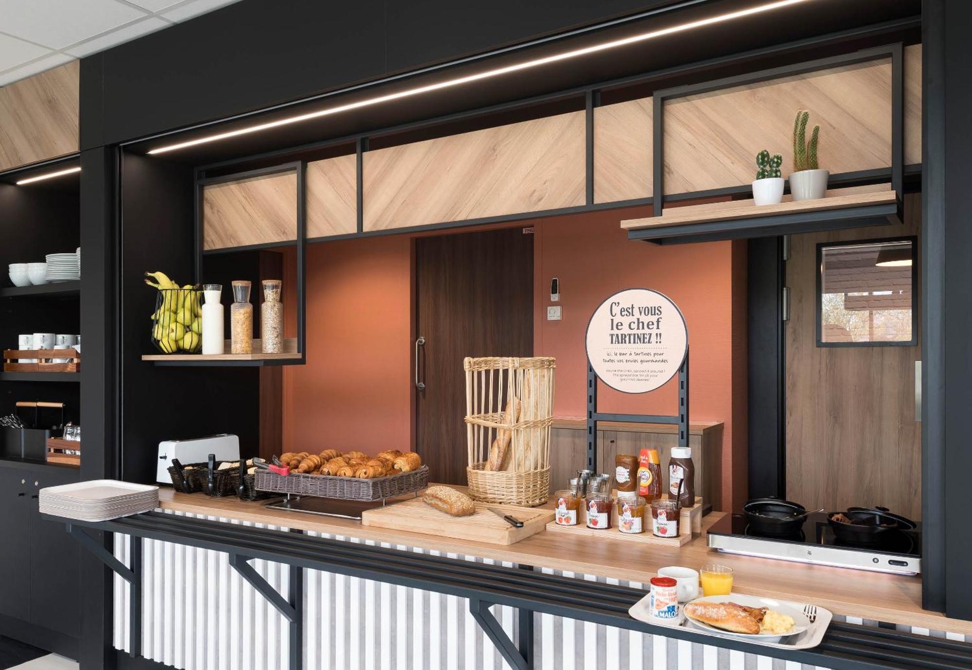 Ouest Hotel Laval (Mayenne)